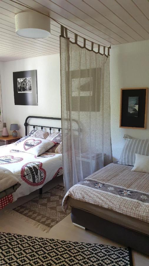 Agreable Chambre D'Hotes, Au Calme, Dans La Nature Roches Exterior photo